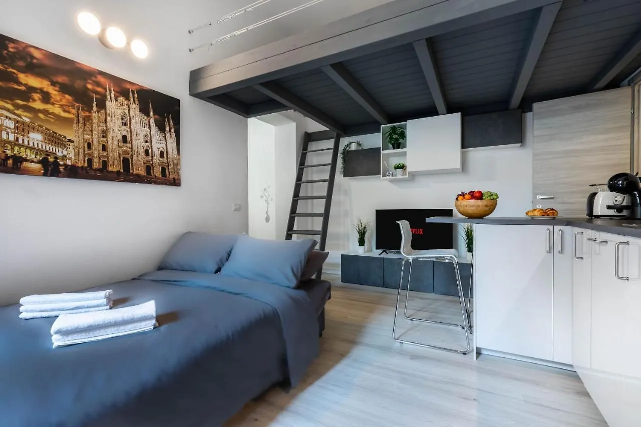 Junior Suite Milano With Netflix And Wifi Apartment