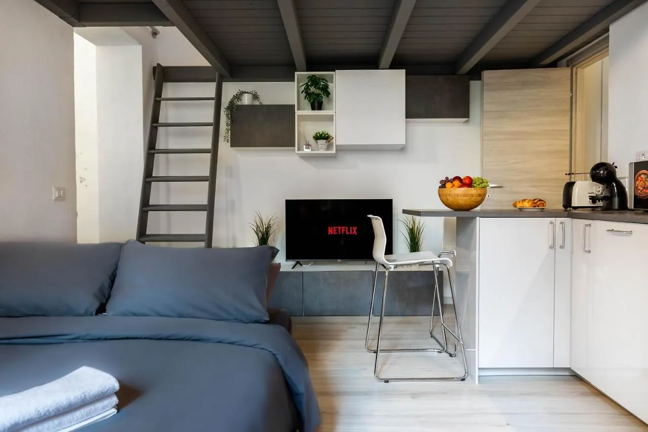 Junior Suite Milano With Netflix And Wifi Italy